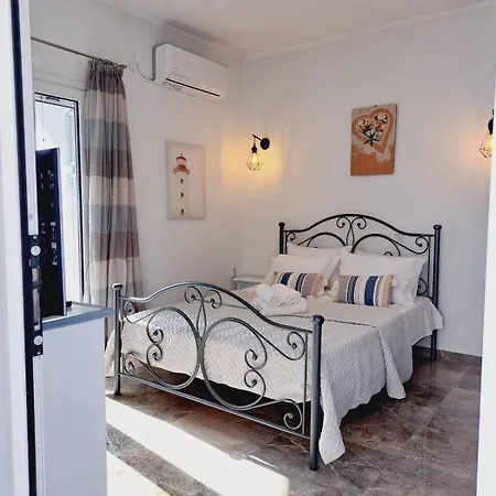 Dp Homes Mimika Santorini Holiday home *