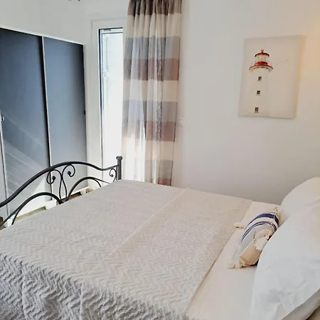 Dp Homes Mimika Santorini
