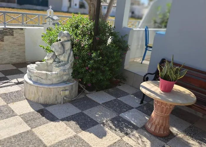 Mimika Semesterbostad Perissa (Santorini)